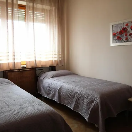 Apartment Rita & Gio Davanti Ospedale Santa Croce Carle *